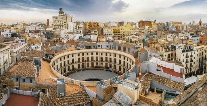 Cuánto tarda el tren de Barcelona a Valencia y lo que debes saber