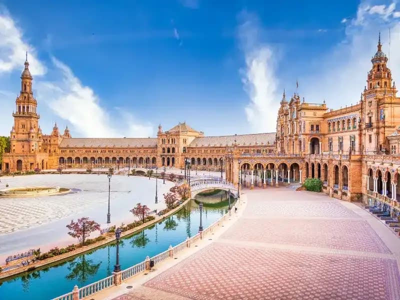 Vacaciones en octubre: los mejores destinos en España que no te puedes perder